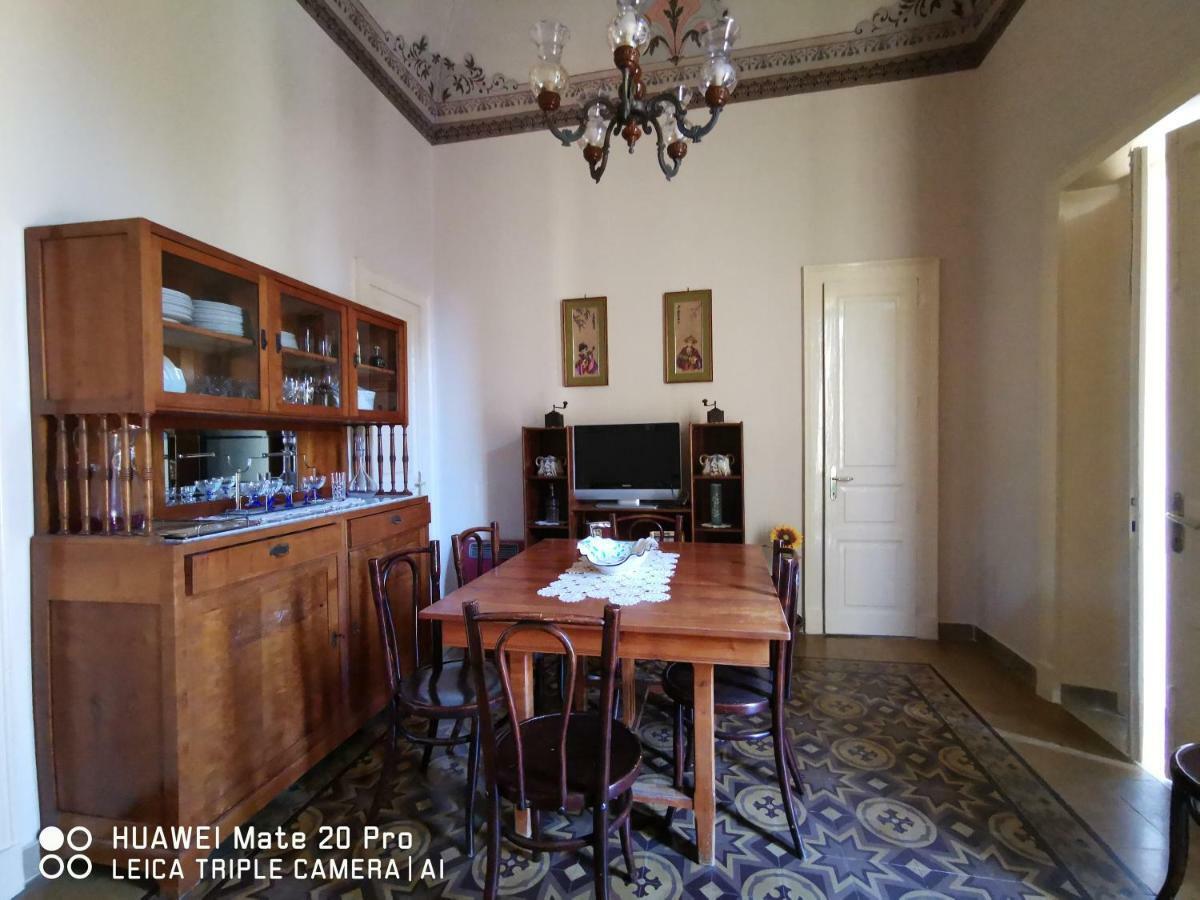 La Rosa Dell'Etna Apartment Acireale Luaran gambar